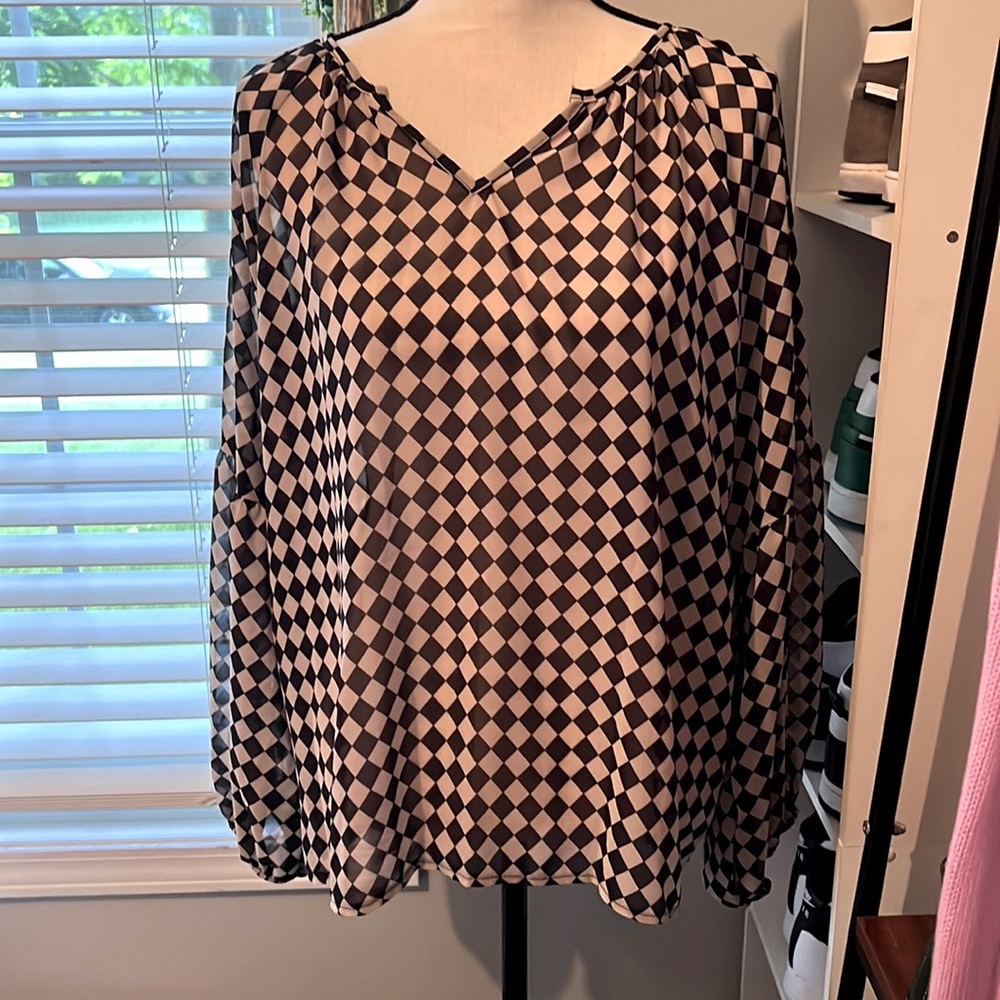 Shein geometrical top, size medium
